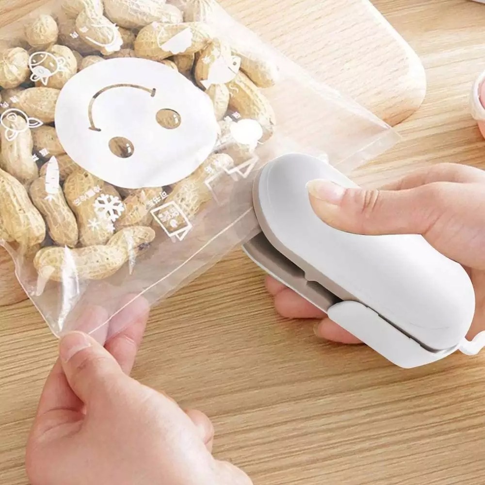 2 in 1 Mini Snack Sealers & Bag Cutter